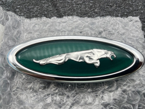 Genuine jaguar xk8 xkr - xk,